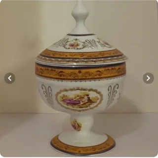 شکلات خوری پایه دار دربدار لیلی مجنون